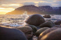 Waves crushing on the rocks of the Norwegian Arctic coast by Horia Bogdan
