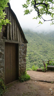 Die Hütte in den Bergen by Stephan Gehrlein