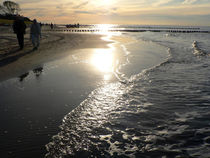 Sonnenglanz am Strand by Sabine Radtke