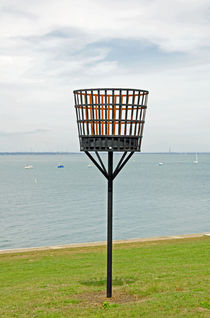 Beacon on Yarmouth Common by Rod Johnson