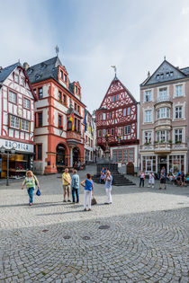 Bernkastel-Kues Marktplatz 26 by Erhard Hess