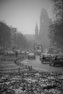 Kaiser Wilhelm Memorial Church in Winter von Sharon Yanai