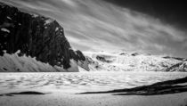 B/W ice lake at Geiranger von consen