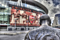 Thierry Henry Statue Emirates Stadium von David Pyatt