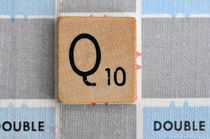 Scrabble Q von Jane Glennie