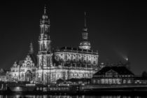 Dresden bei Nacht - Katholische Hofkirche #1 von Colin Utz