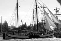 Sailing boat / Segelboot "WORKUM NL" 2016 in Hamburg, Hafengeburtstag by Simone Marsig