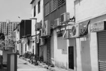 Courtyard in Chinatown Singapore by stephiii