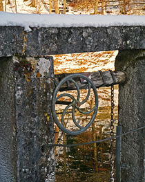 The wheel at the lock von Michael Naegele