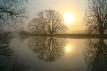 Sonnenaufgang in winterlicher Landschaft by Bernhard Kaiser