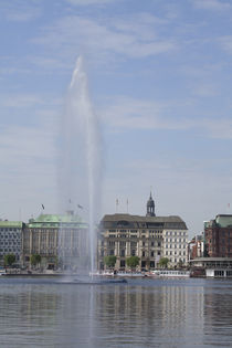 Jungfernstieg mit Binnenalster und Schiffsanleger, Hamburg, Deutschland von Torsten Krüger