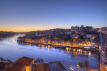  Ponte Dom Luís I und Altstadtviertel Ribeira bei Abenddämmerung, Porto von Torsten Krüger