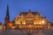 Altes Rathaus mit Liebfrauenkirche bei Abenddämmerung, Bremen von Torsten Krüger