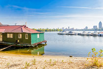 House and Boats on the River von maxal-tamor