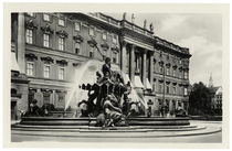 Berlin, Neptunbrunnen / Fotopostkarte von klassik art
