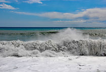 Blue sea and white waves by Wilma Overwijn-Beekman