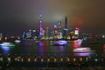 shanghai skyline view from the Bund by Mirko Lehne