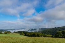 Die Nebel vermählen sich mit den Wolken by Ronald Nickel