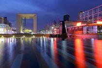 La Défense Paris am Abend by Patrick Lohmüller