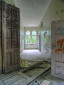 Verlassene Orte - Beelitz Heilstätten 01 von schroeer-design