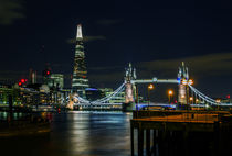 The Shard & Tower Bridge von Wayne Molyneux