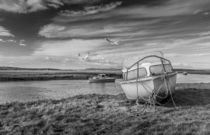 Boats at Penclawdd Estuary. von Steve Evans