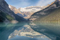 Canada, Banff National Park, Lake Louise, with Mount Victori... von Danita Delimont