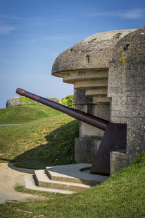 German 150mm gun at the Longues-sur-Mer Battery, part of the... von Danita Delimont