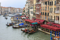 Grand Canal Restaurants and Gondolas von Danita Delimont