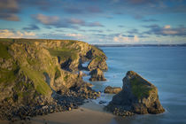 Sunset over the Bedruthan Steps along the Cornwall Coast, England von Danita Delimont