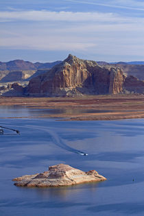 Arizona, boats on Lake Powell at Wahweap von Danita Delimont