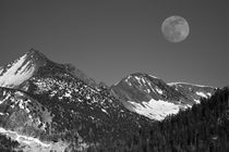 Moonrise, Sierra-Nevada, Glacier Point Vista, Yosemite Natio... by Danita Delimont