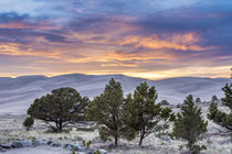 Sunset over Great Sand Dunes National Park. von Danita Delimont