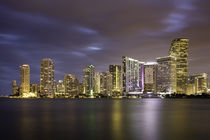 Evening twilight over Miami Skyline, Miami, Florida, USA von Danita Delimont
