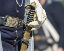 Civil war soldier wearing sword von Danita Delimont