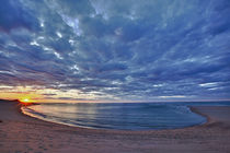 The sun sets over Head of the Meadow Beach, Cape Cod Nationa... von Danita Delimont