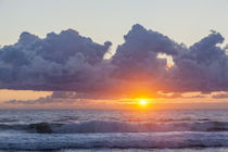 Dawn over the Atlantic Ocean at Coast Guard Beach in the Cap... von Danita Delimont