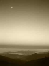 USA, Tennessee, Cherohala Skyway, Full moon over the Smoky Mountains von Danita Delimont