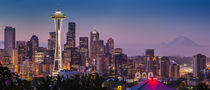 Dawn Twilight over Seattle Skyline, Washington USA von Danita Delimont