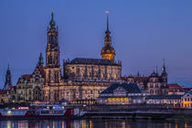 Dresden zur Blauen Stunde by Christoph  Ebeling