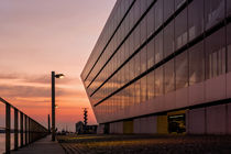 sonnenuntergang im hafen by fotolos