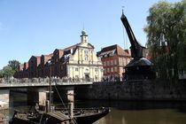 Romantik in Lüneburg: Der alte Hafen mit Kran, Kaufhaus und Ever; 21.11.2017 von Anja  Bagunk