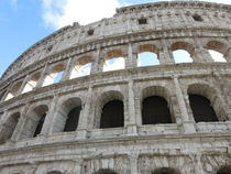 Ausschnitt des Colosseums in Rom by yvi-mueller