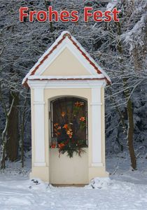 Weihnachtspostkarte Kapelle im Winterwald by kattobello
