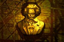 Beethoven-Büste in Gold by kunstmarketing