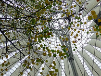 Herbst im Sony-Center by Hartmut Binder