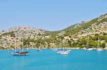 Boats at Symi island von Anna Zamorska