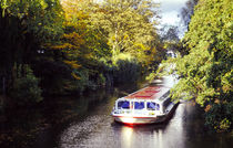 Alsterdampfer im Osterbekkanal. by fischbeck