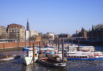 Hamburger Hafen im Winter. by fischbeck