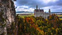 Schloss Neuschwanstein im Herbst by Klaus Tetzner